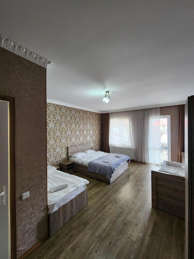 Hotel Moon Night Kazbegi Esterno foto