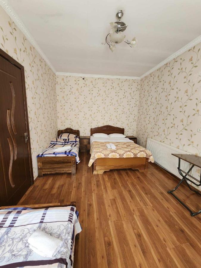 Hotel Moon Night Kazbegi Esterno foto